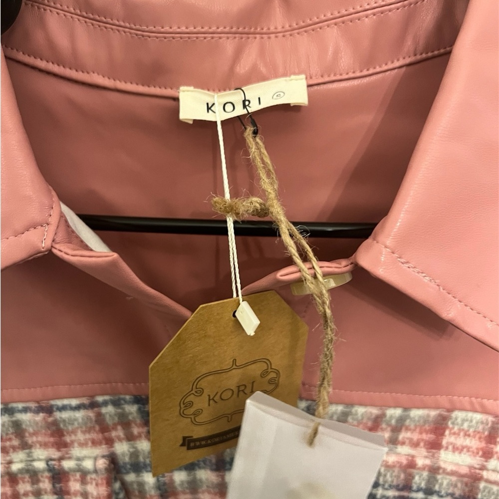 NWT‎ Kori Plaid Shacket w/ Faux Leather Yoke Button-Up – New With Tags – Small - Picture 2 of 4